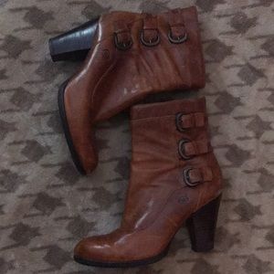 Born leather boots
